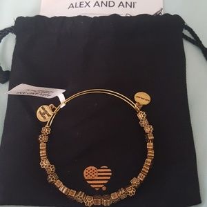 Alex & Ani Gold Paw Print bracelet NWT